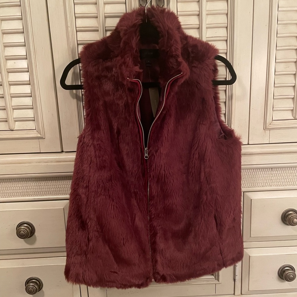 NWT J. Crew Fur Vest in Maroon, Size: M
